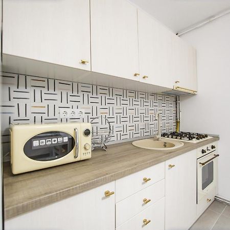 Apart Hotel Fresh Oradea Ngoại thất bức ảnh