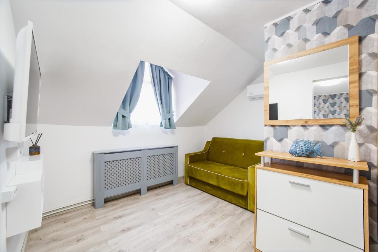 Apart Hotel Fresh Oradea Ngoại thất bức ảnh
