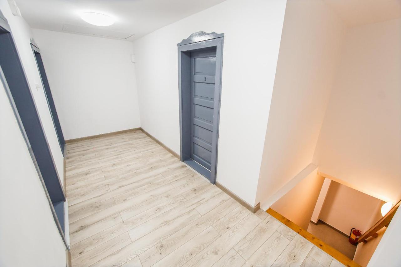 Apart Hotel Fresh Oradea Ngoại thất bức ảnh